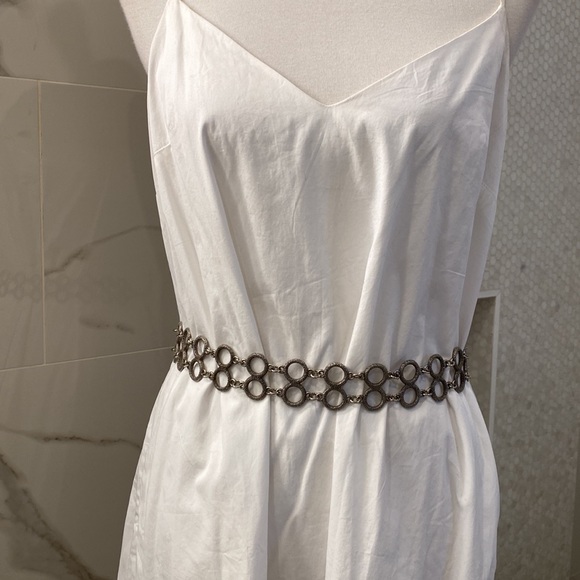 Antiqued Silver-Toned Textured Metal Figure/8 Linked Belt - EUC - Picture 3 of 16